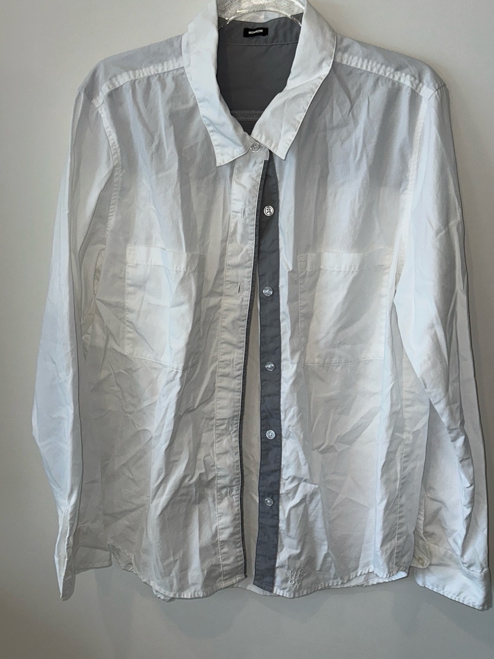 Monrow White Button-Down Shirt with Gray Inner Placket